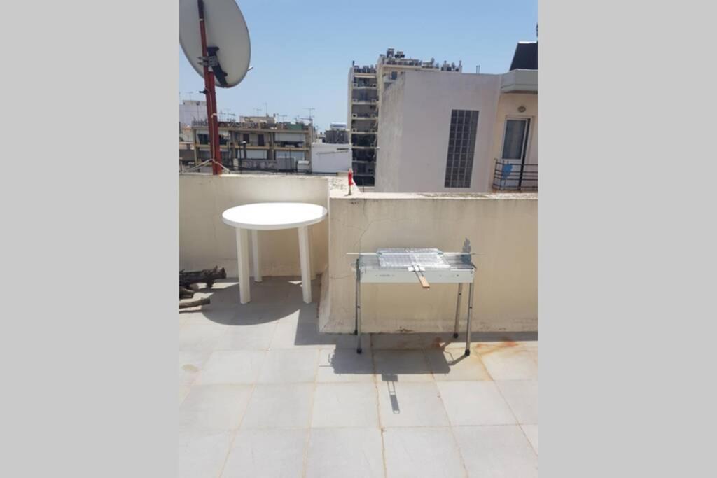Terrace Roof Room @ Koridallos Metro St. & Piraeus Port Exterior foto